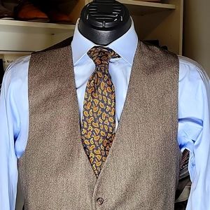 Request a curated ensemble 👔